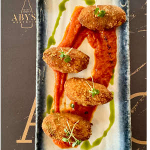 Κροκέτες με καπνιστό τυρί Μετσόβου, Ισπανικό λουκάνικο τσορίθο