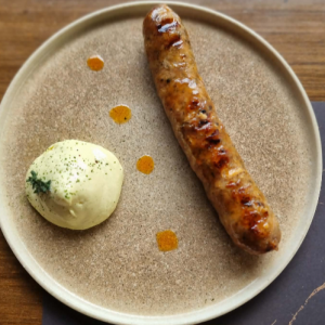 Βουβαλίσιο λουκάνικο Κερκίνης γεμιστό με γραβιέρα Κρήτης,