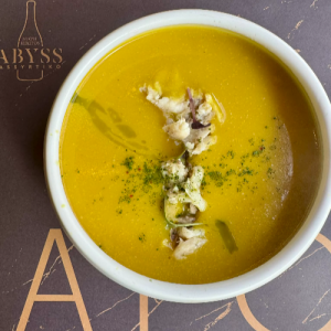 Ψαρόσουπα αιγαιοπελαγίτικης σφυρίδας βελουτέ,